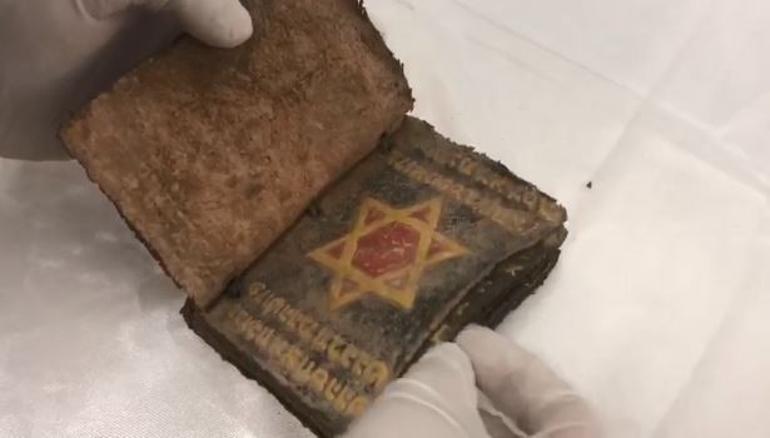 Giresun’da 700 yıllık el yazması Tevrat ele geçirildi