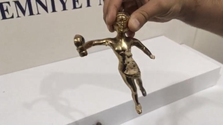 Define avcıları sikkeleri paylaşamayınca polise gidip şikayetçi oldu Define avcıları sikkeleri paylaşamayınca polise gidip şikayetçi oldu