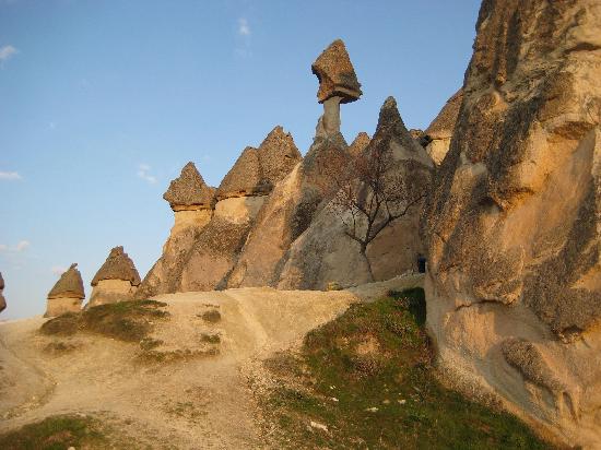 rock-formations-near.jpg