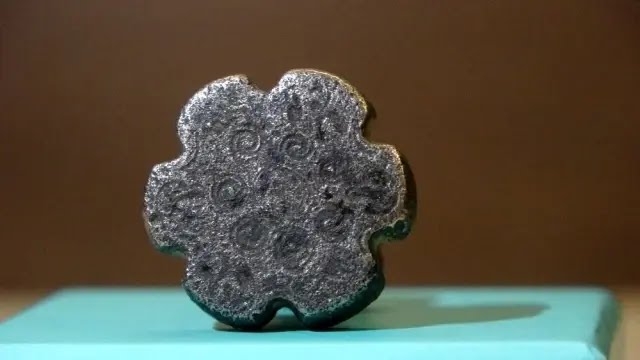 Tarlada bir köylü tarafından bulunan 3500 yıllık mühür ilk kez görüntülendi Tarlada bir köylü tarafından bulunan 3500 yıllık mühür ilk kez görüntülendi