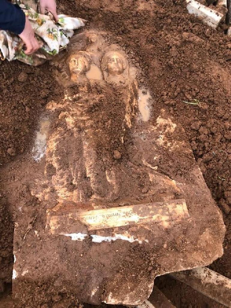 Suçüstü yakalandılar 7 milyon liraya satacaklardı Suçüstü yakalandılar 7 milyon liraya satacaklardı